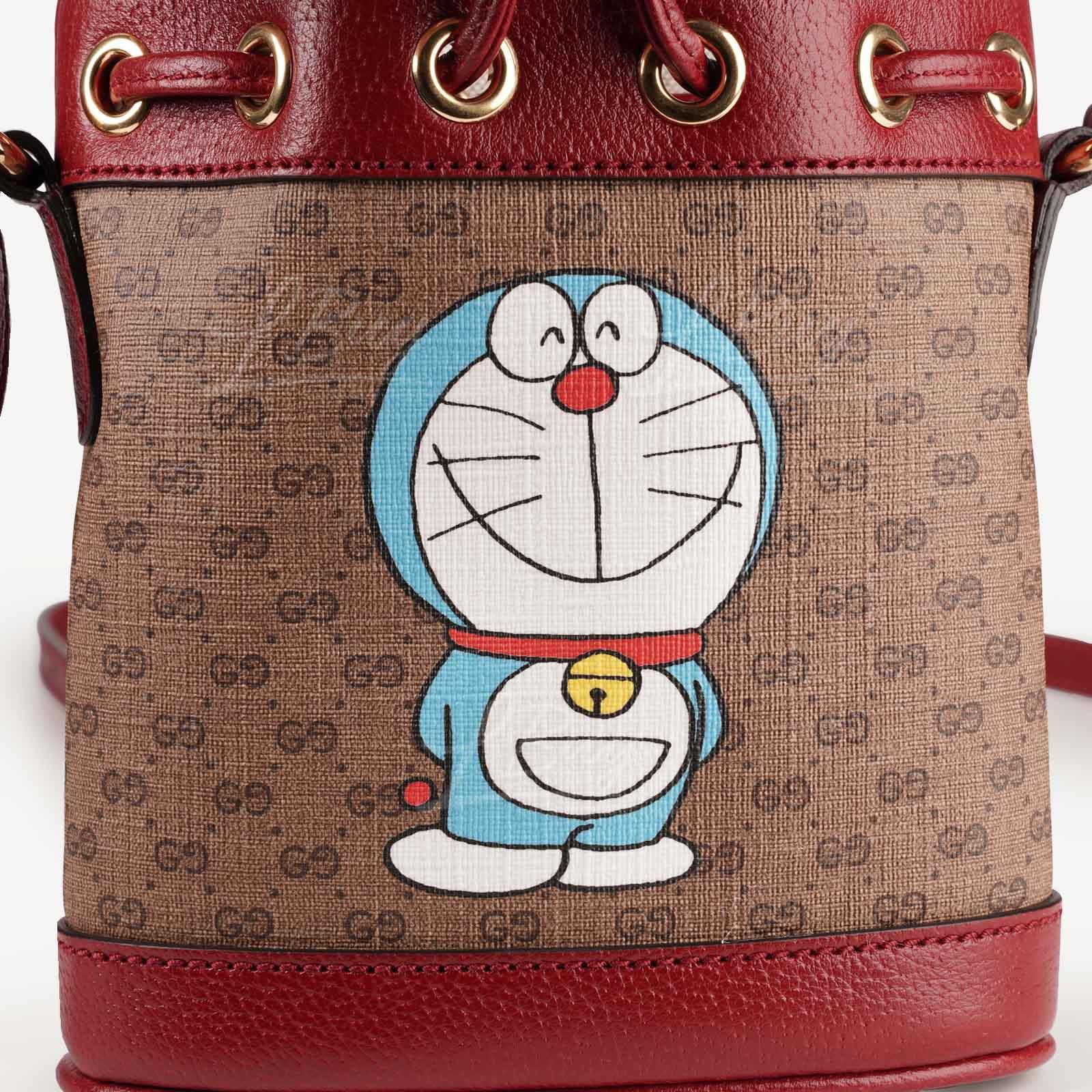 gucci doraemon bucket bag