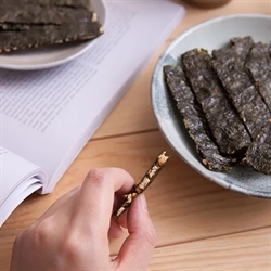 里仁杏仁海苔脆片65g