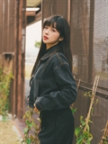 Cropped Zip Up Denim Jacket 