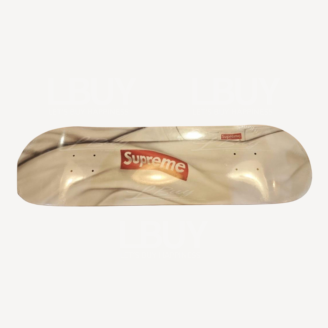 Supreme Box Logo skateboard 