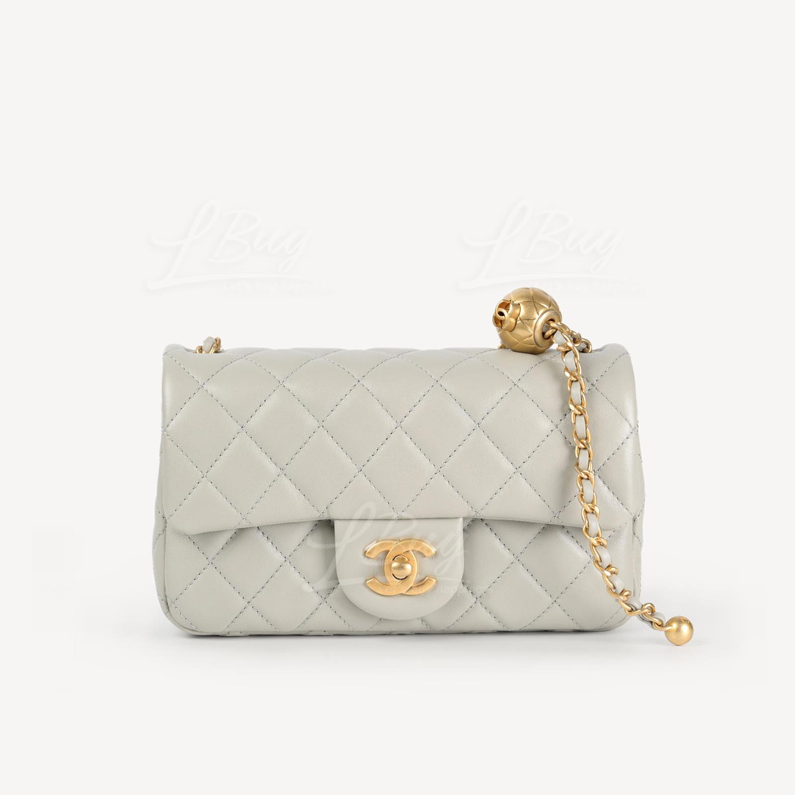 Chanel Flap Bag Light Grey 20cm AS1787