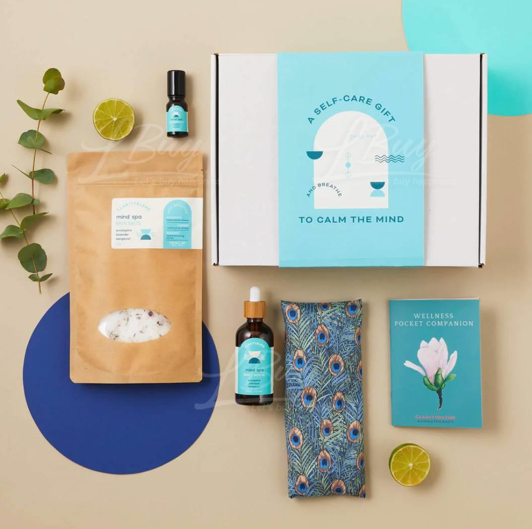 CLARITY BLEND 天然放鬆身心套装 The Mind Spa (浴盐+身体护肤油100ml +10ml精油+眼枕+康美丽秘笈）