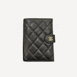 Chanel Black Grained Calfskin Gold CC Logo Passport Universal Case AP3791