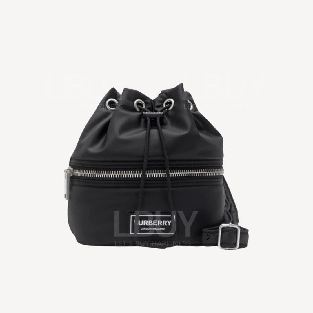 Burberry 束口索绳 黑色水桶袋