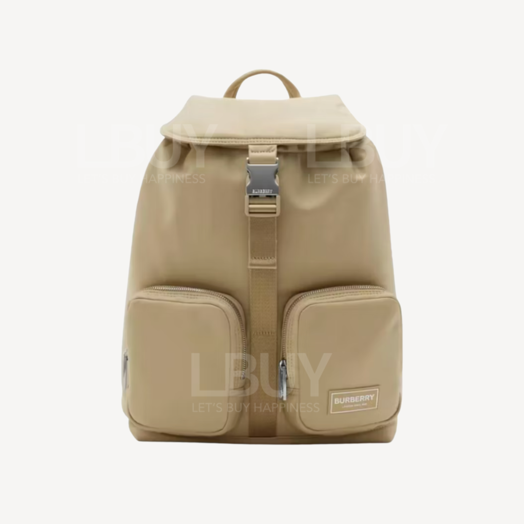 Burberry 尼龍翻蓋背包 淺棕色