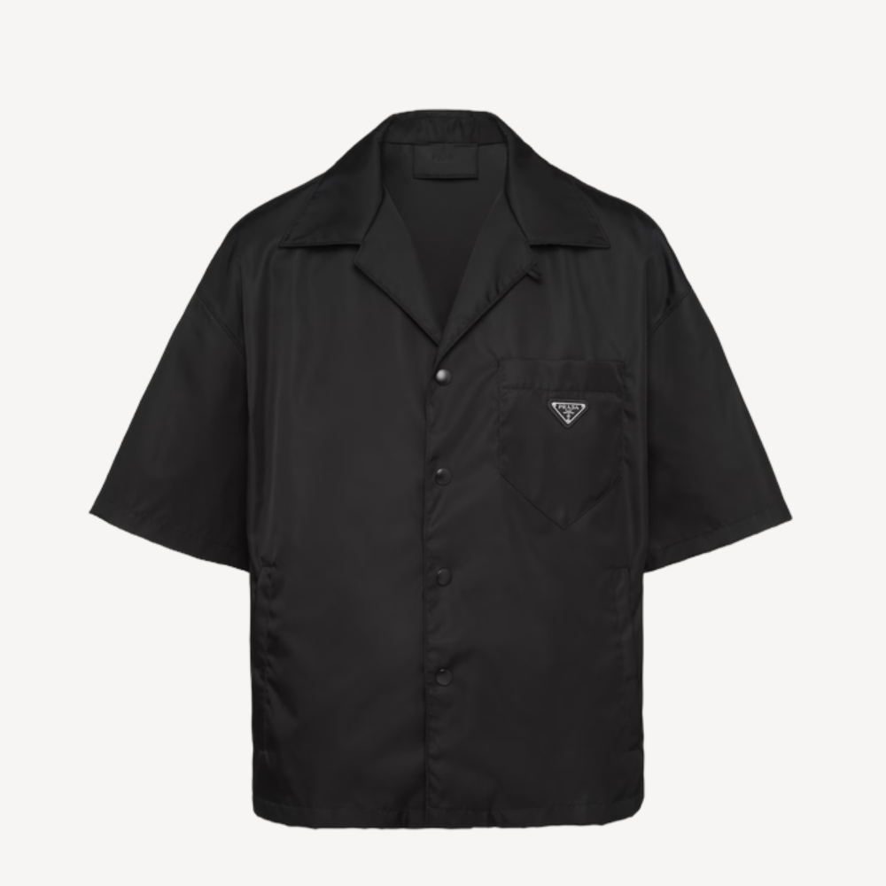 Prada Re-Nylon 銀色三角形標誌 黑色短袖恤衫 SC449